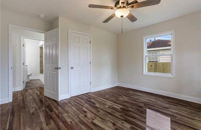 5171 Mandeville Street