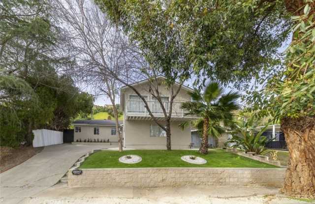 22247 De La Osa Street