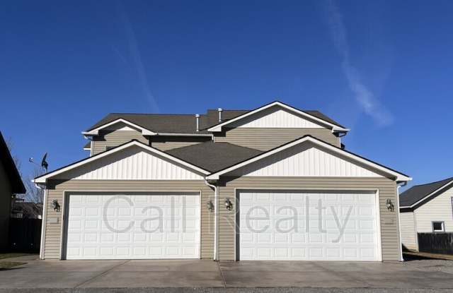 713 N Jakeman Ln