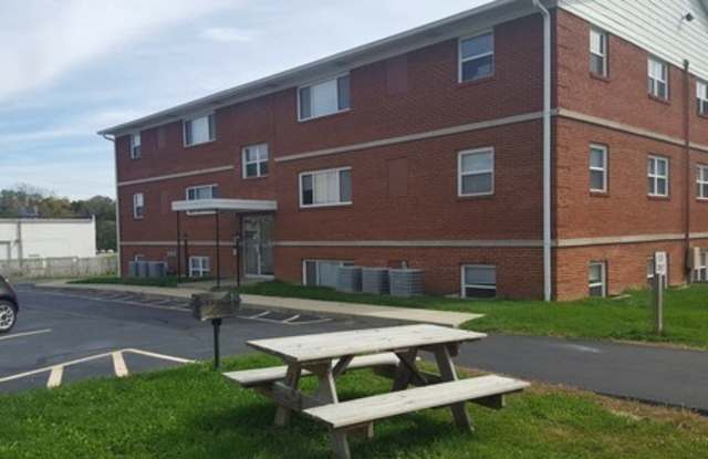 Photo of Meadow Dr Apartments