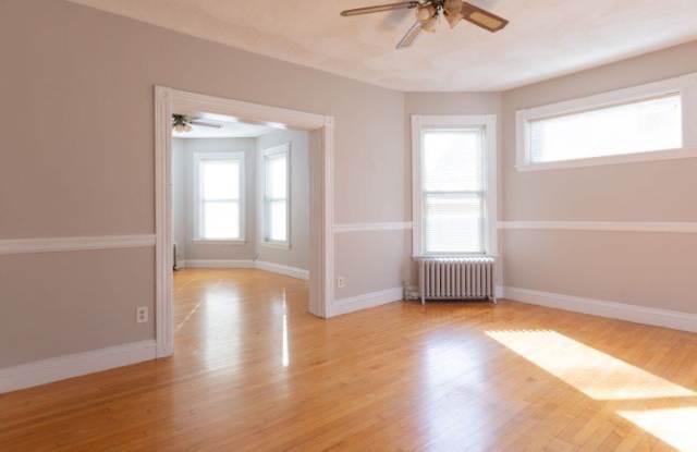 Photo of 19-21 Woodbridge St unit: 2