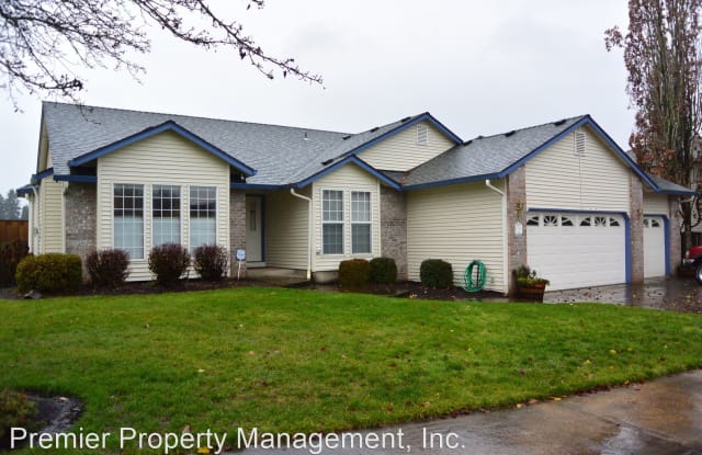 12515 NE 45th Ave - 12515 Northeast 45th Avenue, Barberton, WA 98686