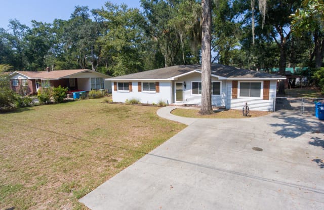 2509 Azalea Drive - 2509 Azalea Drive, Beaufort, SC 29902