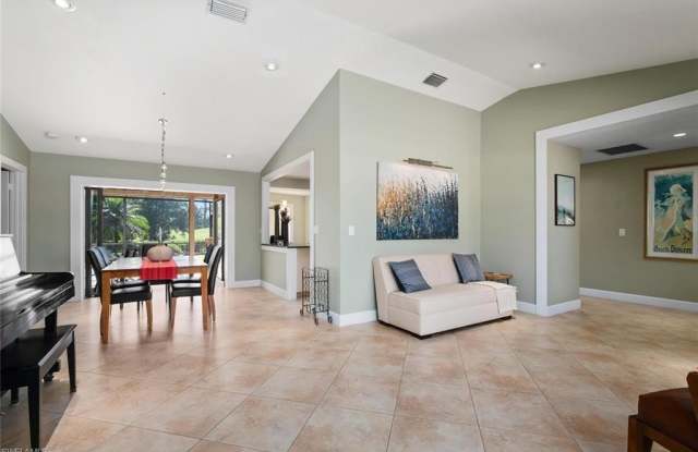 9977 Treasure Cay Ln