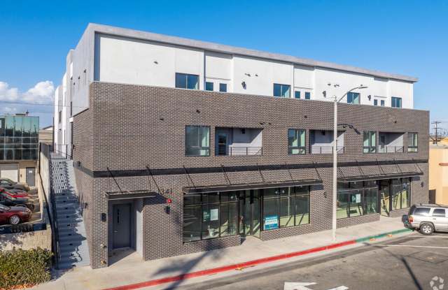 Thrive Apartments + Get Your 1st Month Rent Free!