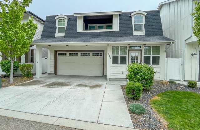741 West Bosanka Lane