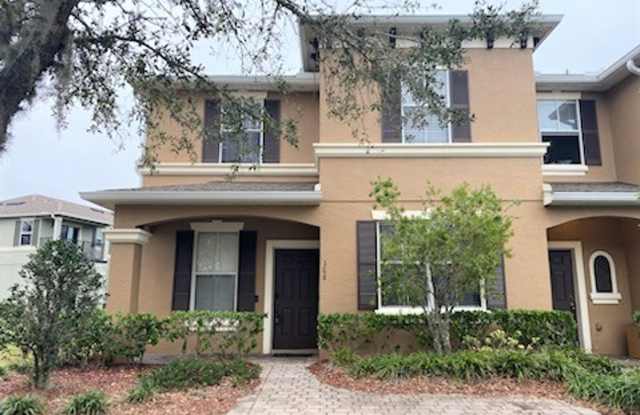 Gorgeous End Unit Townhome in Grande Champions!