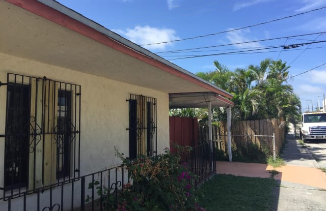 5615 Webster Avenue N - 5615 Webster Avenue, West Palm Beach, FL 33405