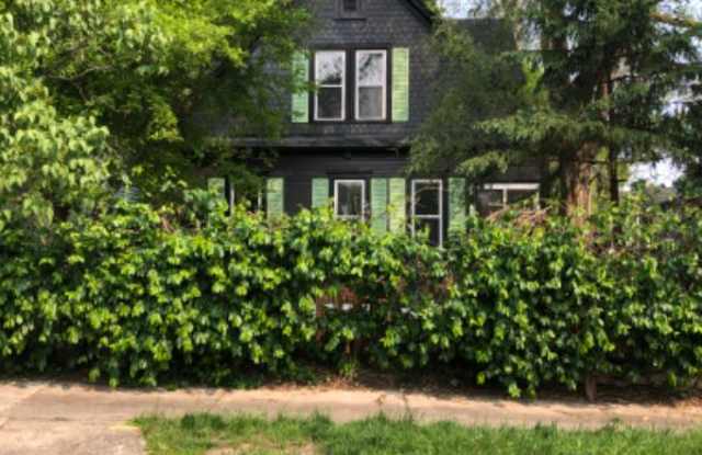 425 W. Franklin Street