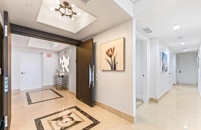 101 S Fort Lauderdale Beach Blvd