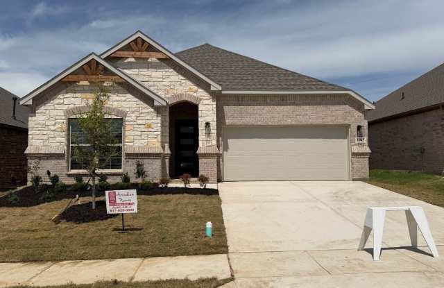 1045 Nighthawk Tr, Alvarado 76009