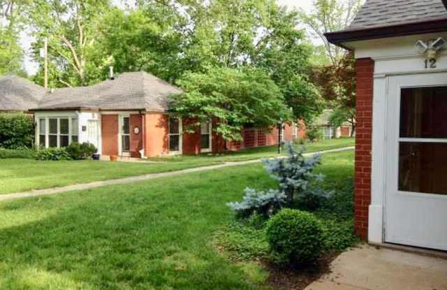 12 Anfred Walk - 12 Anfred Walk, University City, MO 63132