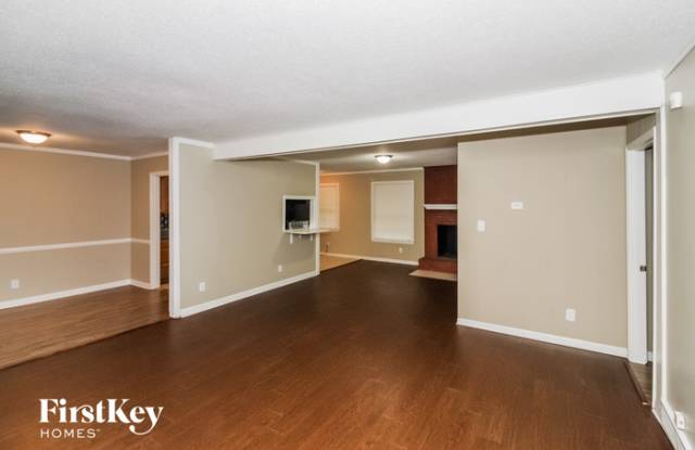 2742 North Star Drive