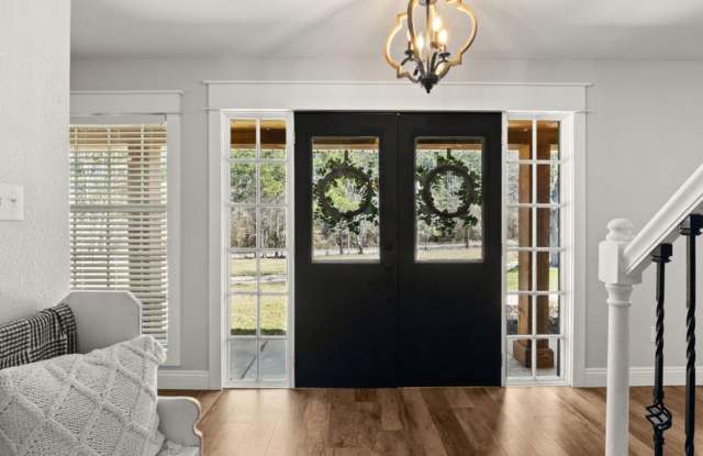 1691 Lake Vernon Road