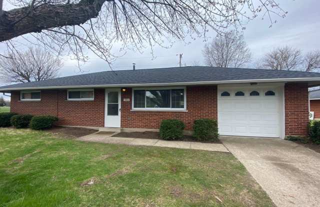 5884 Traymore Dr