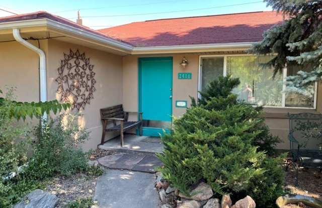 Denver Three Bedroom House Two Blocks From City Park