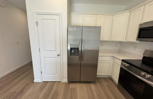 578 HOLLY LAKES Drive