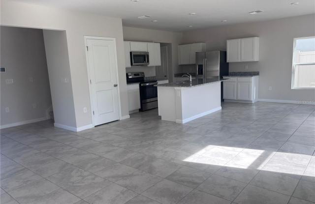 4731 BERNARD BOULEVARD