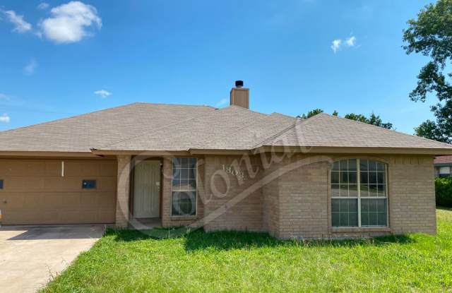 1803 Leader Dr - 1803 Leader Drive, Killeen, TX 76549