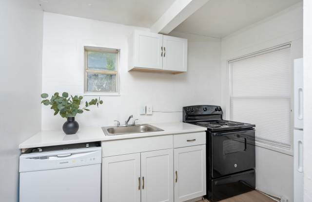 1701 14th St S