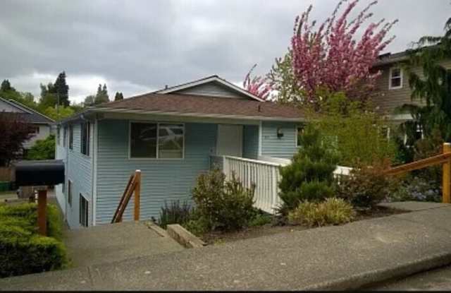 Photo of 5215 38th Ave SW