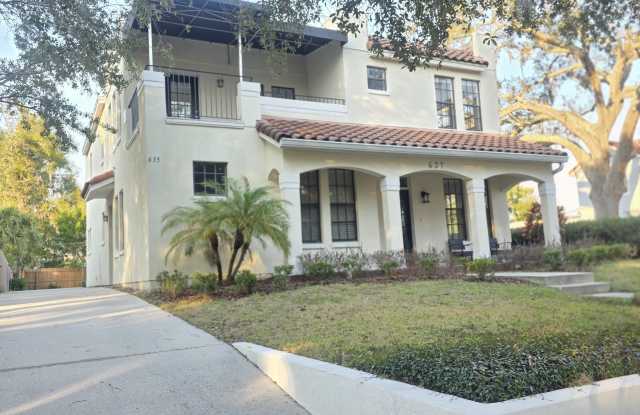 637 Hillcrest Street