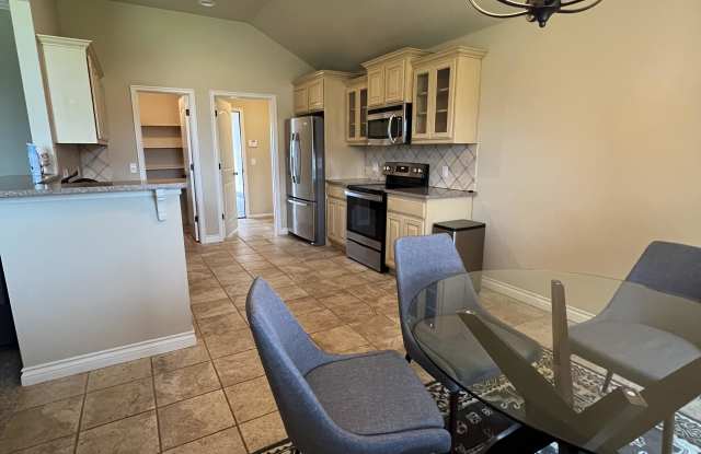 3814 Kings Canyon Road