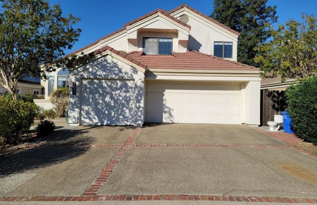 5023 Laguna Park Drive - 5023 Laguna Park Drive, Elk Grove, CA 95758