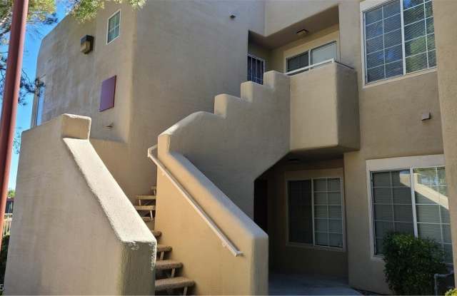 1909 RIO CANYON Court