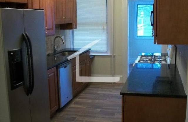 Perfect Apt for BU students! Laundry in Unit! 4 Bathrooms! Modern and Spacious