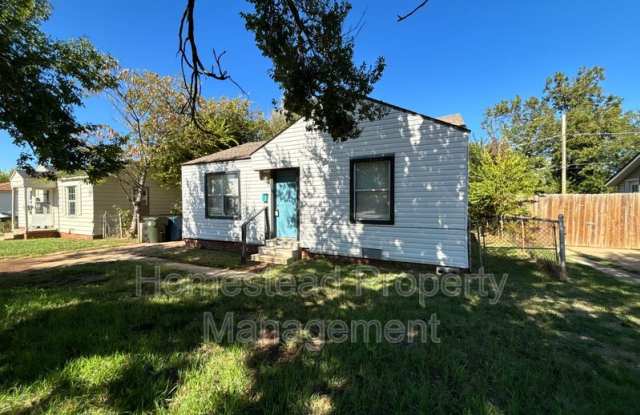 305 E. Jacobs Dr