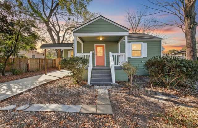 1919 Greenwood Street
