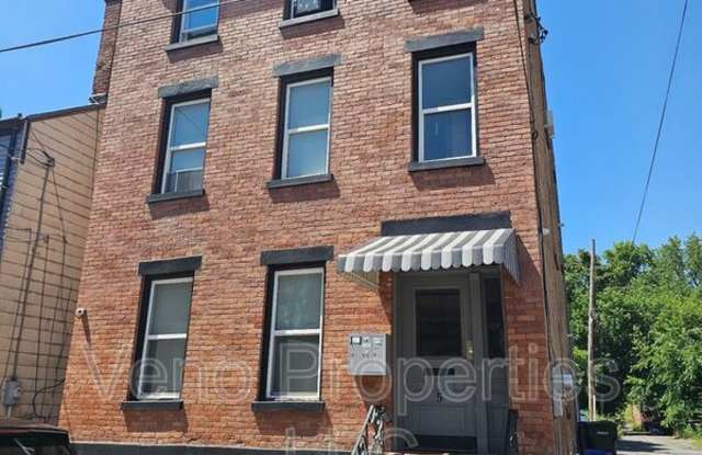 5 Marshall St.