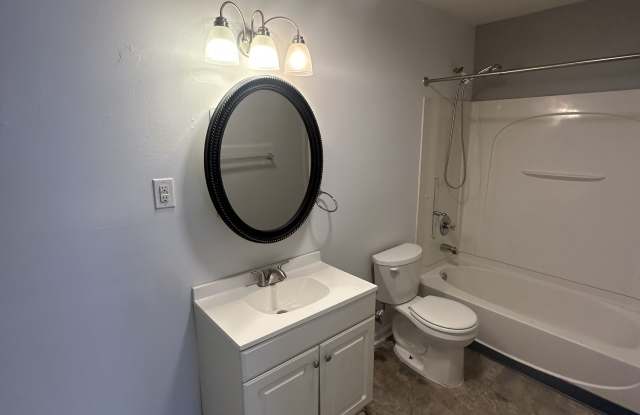 2500 Lindsay Ave - A5