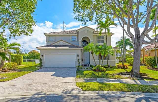 Photo of 19310 SW 16th St