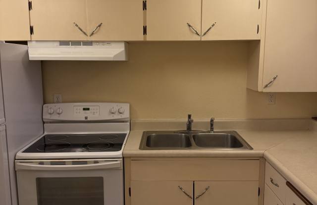 660 Fairbanks Street - C9C9