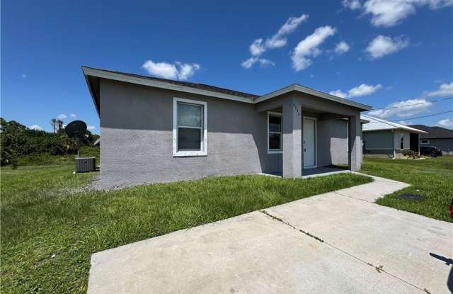 8036 Buttercup Circle