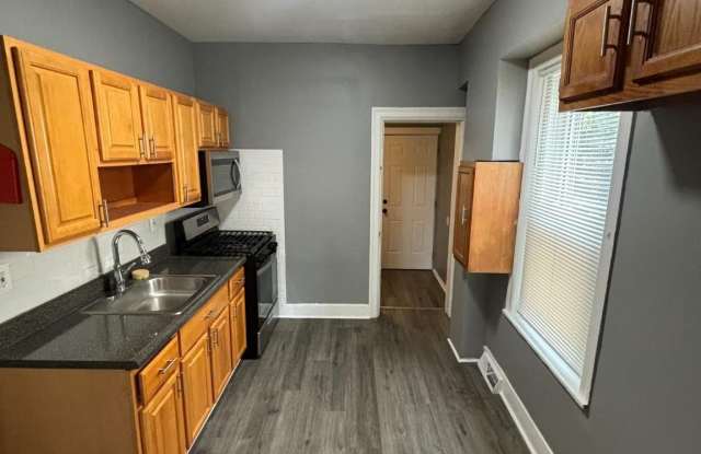 2863 HARRISON Avenue