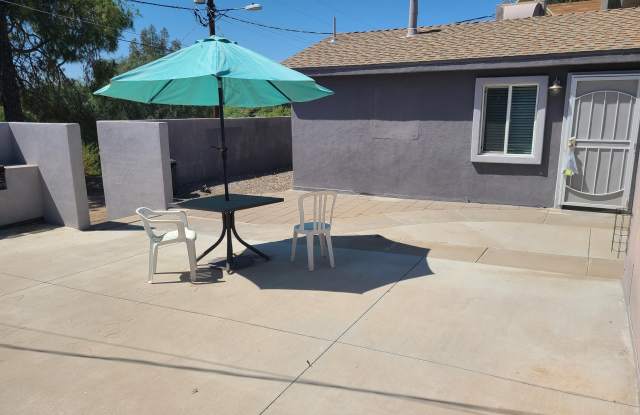 145 W Wickenburg Way unit: E