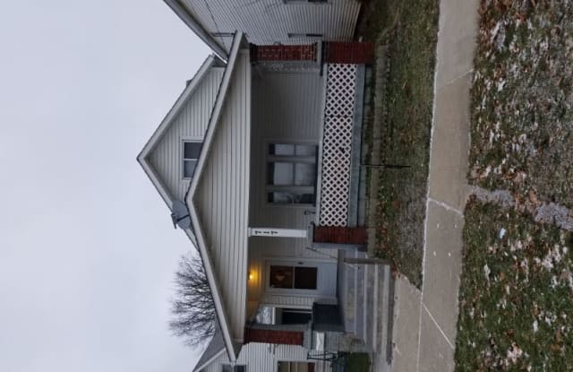 717 5th St NW - 717 5th Street Northwest, Grand Rapids, MI 49504