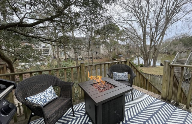 790 Lake Frances Drive - 790 Lake Frances Drive, Charleston, SC 29412