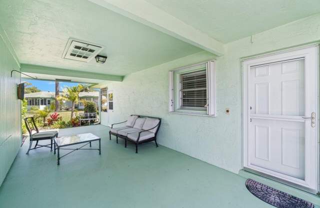 617 Hummingbird Lane