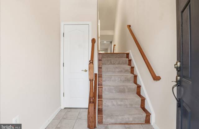 4604 CARISBROOKE Lane