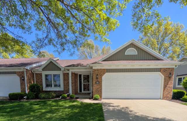 2 Bedroom Condo - Goshen