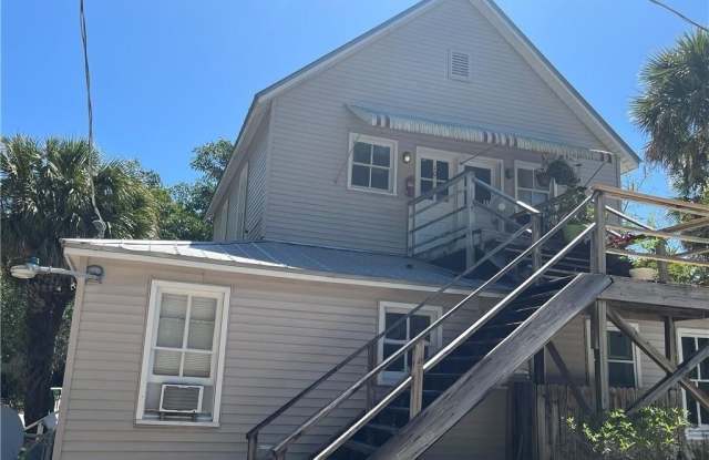 Photo of 2172 NE Poinciana Terrace 10