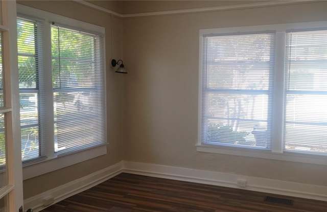 132 ARLINGTON AVENUE W