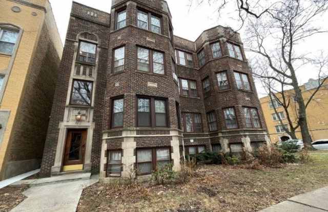 Photo of 2221 W Arthur Ave