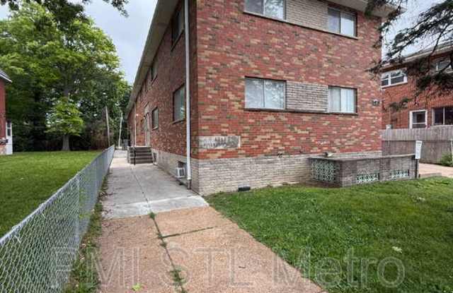 4838 South Broadway Street Unit B