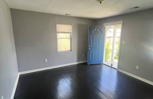 1051 Lagrange Avenue