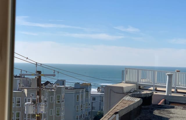 $2,900 / 1br - 750ft2 - Video~Bright~Beach Area 1 Bed Corner Unit w/Parking -Storage-W/D in bldg - 695 48th Avenue, San Francisco, CA 94121